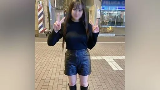 Lovely sex with a black-haired, long-haired, big-breasted beauty who works at the dentist