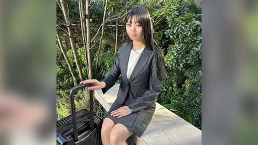 Creampie sex with a simple office lady from the countryside in a hotel on a business trip!