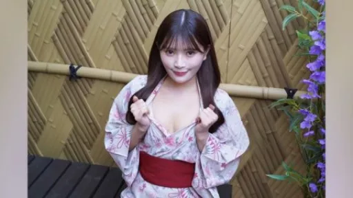 Open-air bath sex with a beautiful woman with a blue shaved mouth!