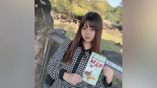 An older tsundere woman/college student who can't express her feelings honestly...He skillfully uses the woman's heart to ejaculate twice in a row!