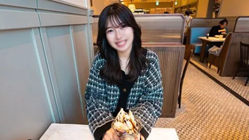 Shy and lewd. It was a very sweet sex that captured the hearts of men