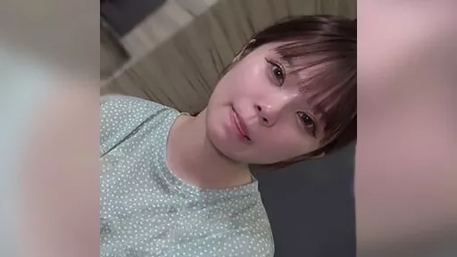 This is the first ever photoshoot of Shizuku-chan, who we've been unable to contact! Even though she's reluctant and not very enthusiastic about the shoot, it's still fun in its own way